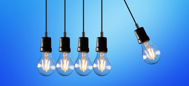Five bulb lights.