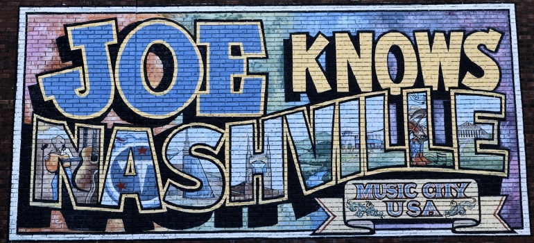 A colorful wall mural in Nashville, Tennessee
