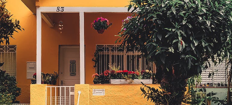A yellow home in Arlington