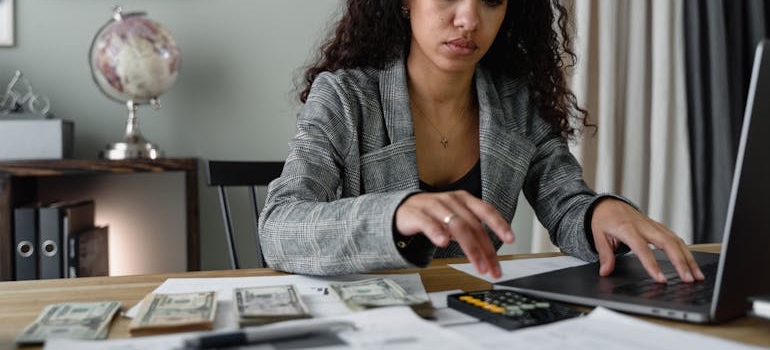 A person budgeting