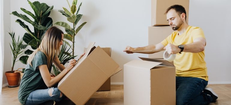 a couple moving from Memphis to Nashville